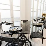 Lux 3 Bed 2 Bath Near Park, Metro, Museums In Born