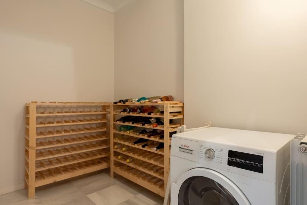 Apartment Lux 3 Bed 2 Bath Near Park, Metro, Museums In Born *
