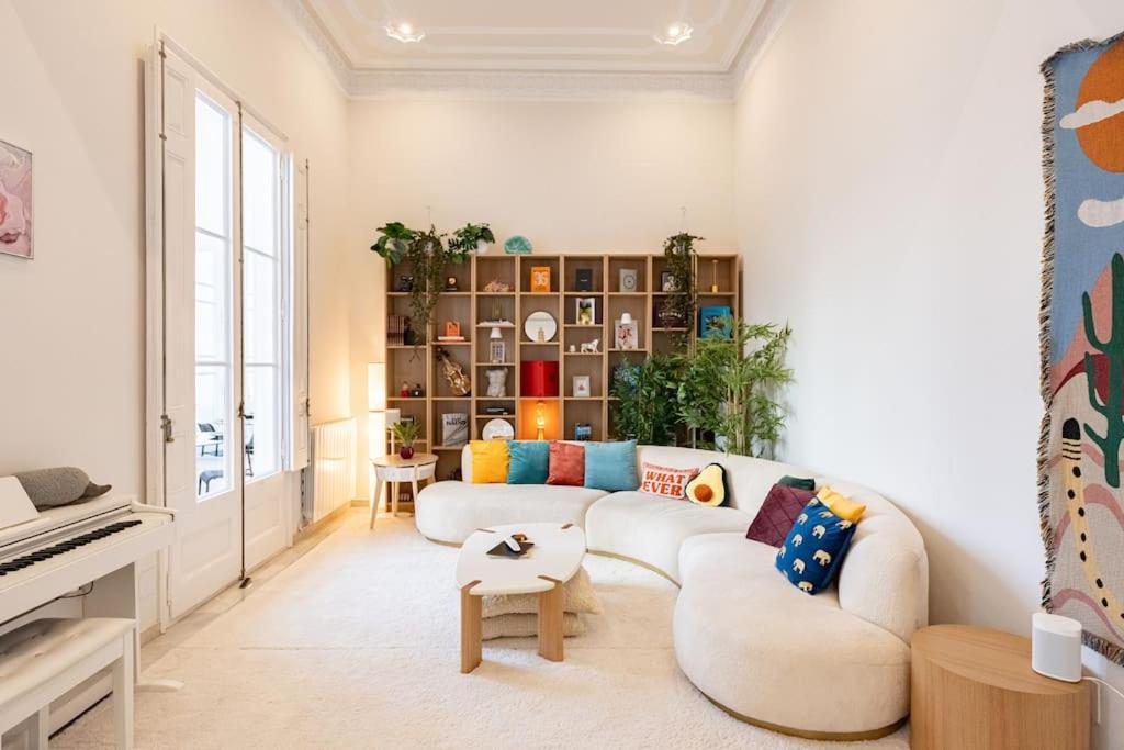 Apartment Lux 3 Bed 2 Bath Near Park, Metro, Museums In Born